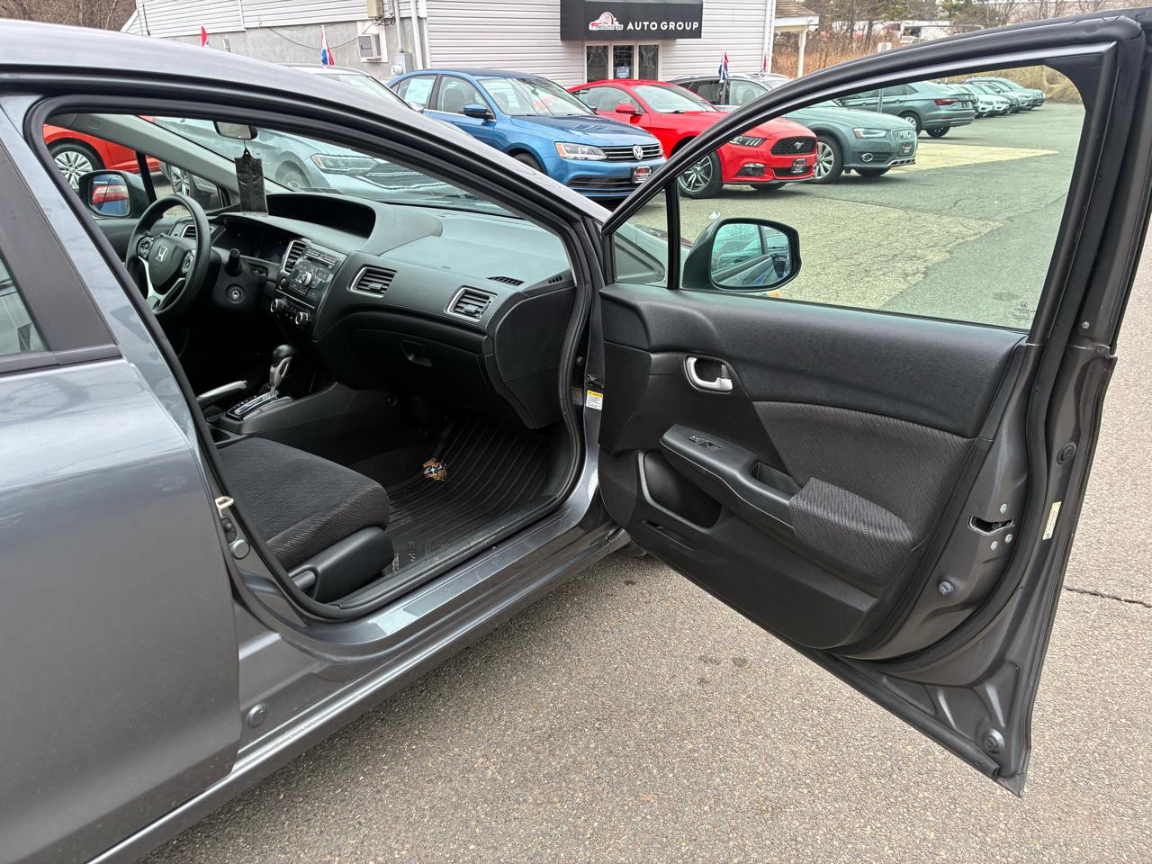 Honda Civic LX Sedan 5-Speed AT 2013