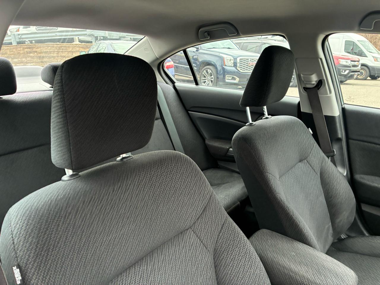 Honda Civic LX Sedan 5-Speed AT 2013