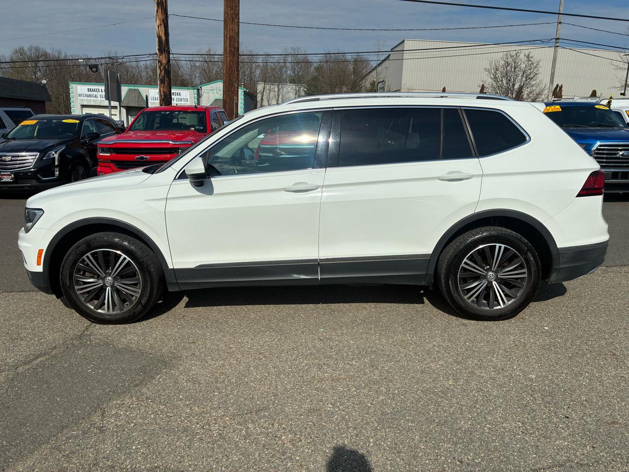 View vehicle photo 2