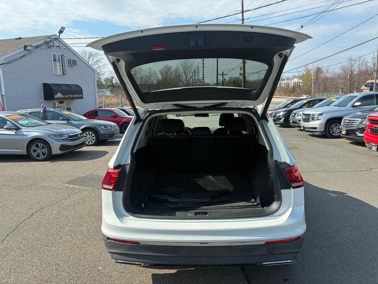 View vehicle photo 4