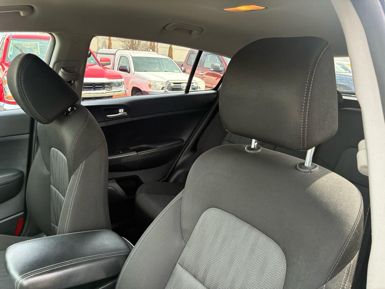 Kia Sportage LX FWD 2021