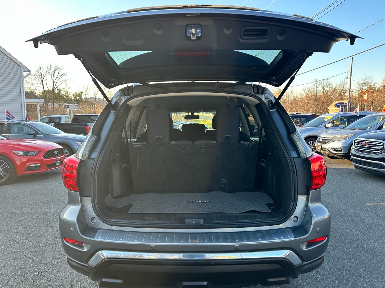 Nissan Pathfinder Platinum 4WD 2017