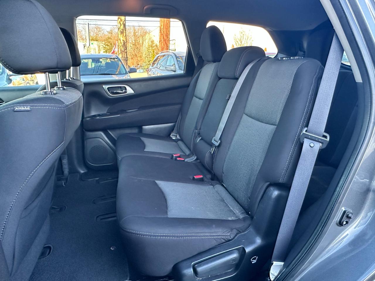 Nissan Pathfinder Platinum 4WD 2017