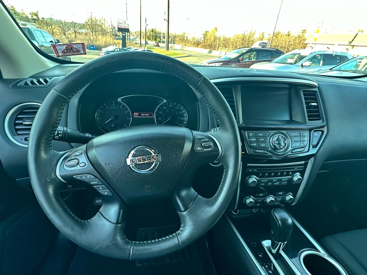 Nissan Pathfinder Platinum 4WD 2017