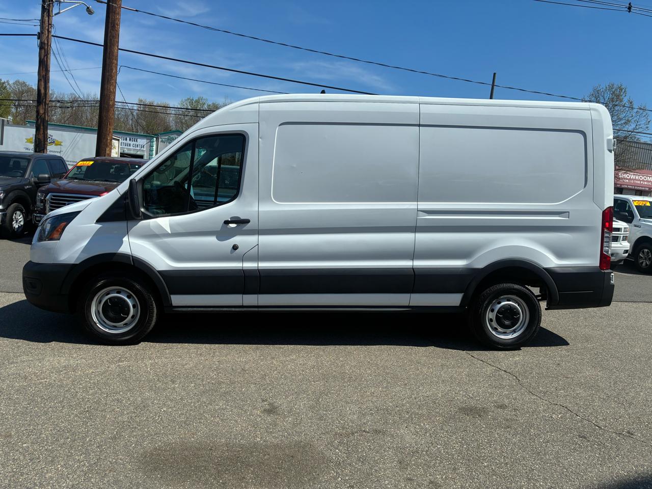 Ford Transit 150 Van Med. Roof w/Sliding Pass. 130-in. WB 2022