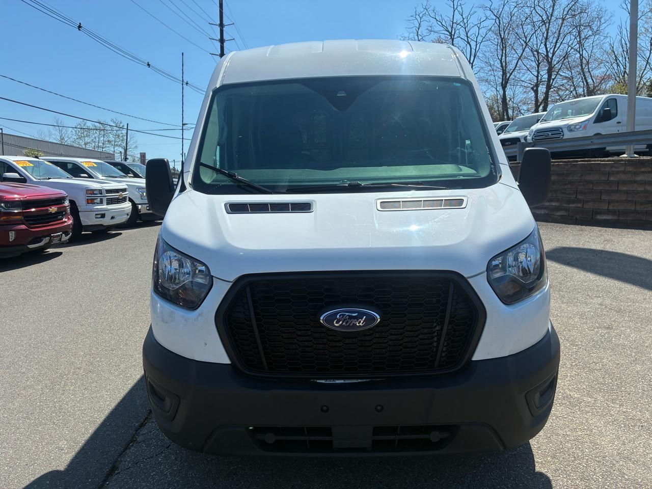 Ford Transit 150 Van Med. Roof w/Sliding Pass. 130-in. WB 2022
