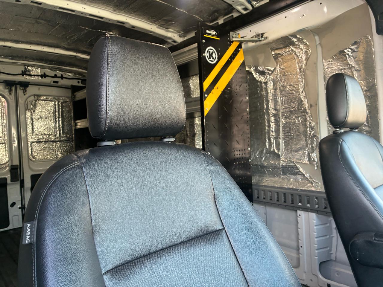 Ford Transit 150 Van Med. Roof w/Sliding Pass. 130-in. WB 2022