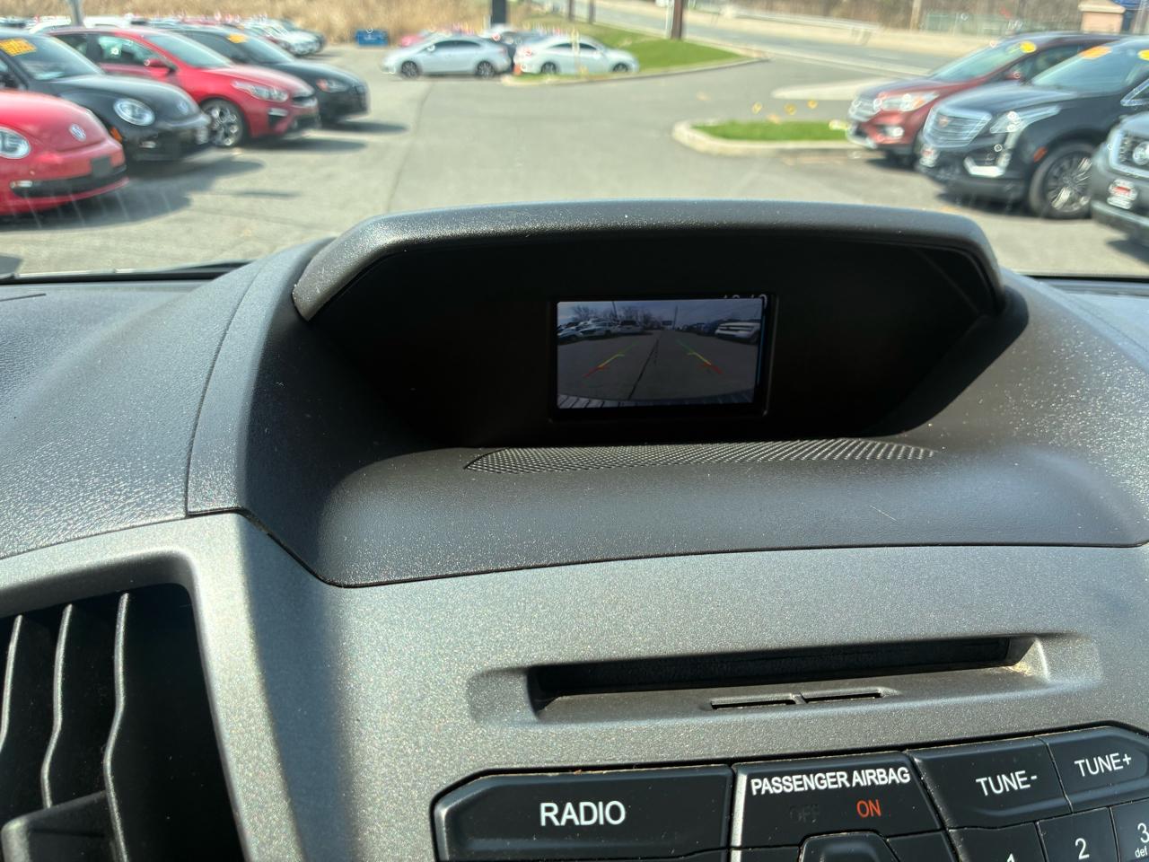 Ford Transit 250 Van Med. Roof w/Sliding Pass. 148-in. WB 2016