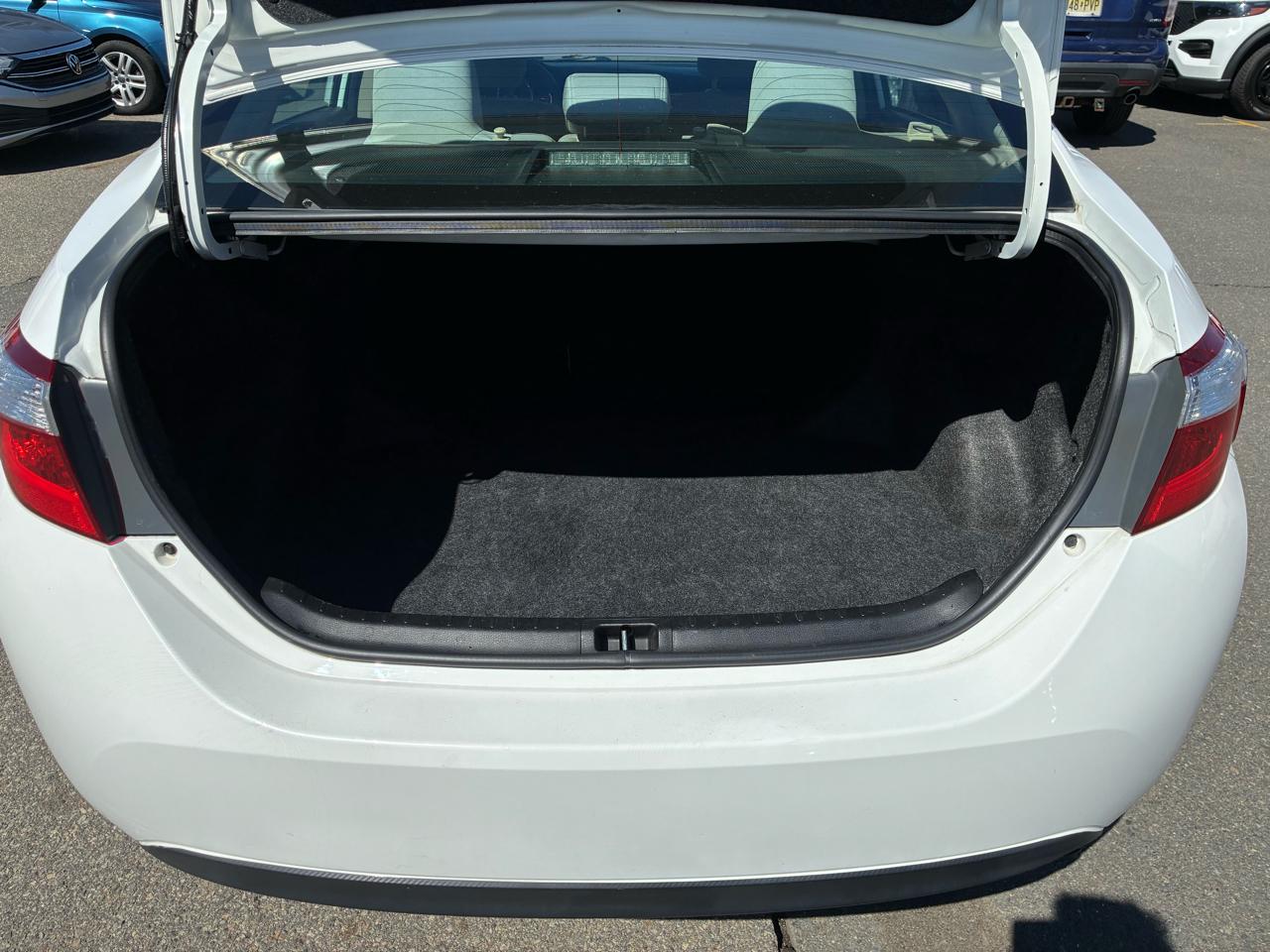 Toyota Corolla LE 2018