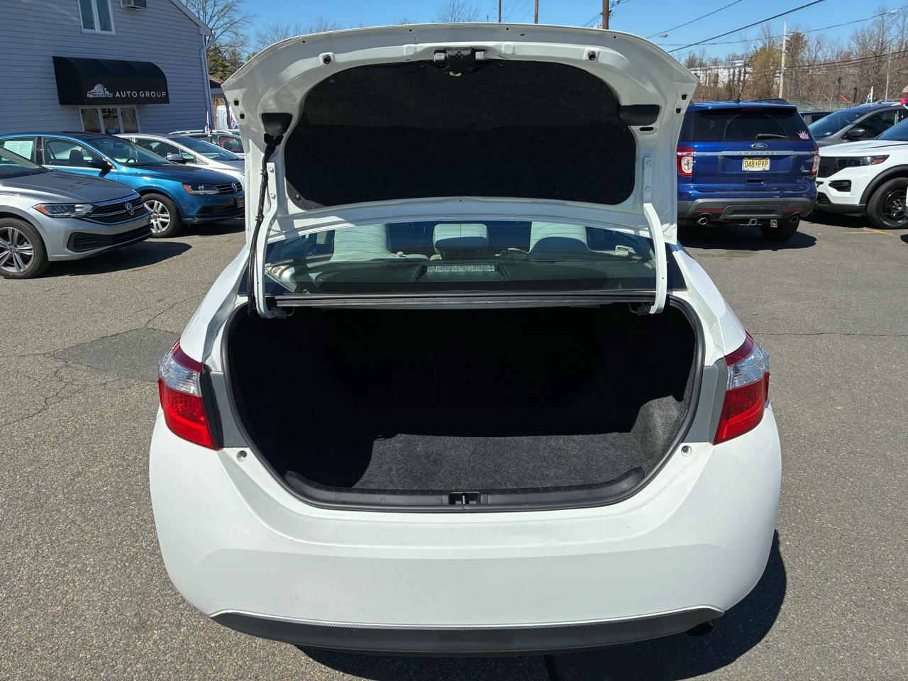 Toyota Corolla LE 2018