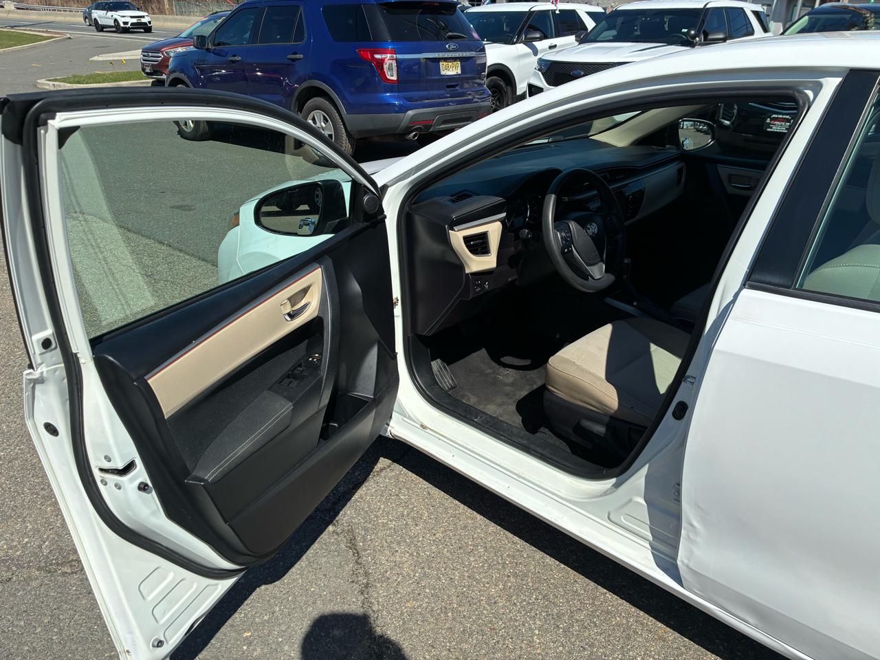 Toyota Corolla LE 2018