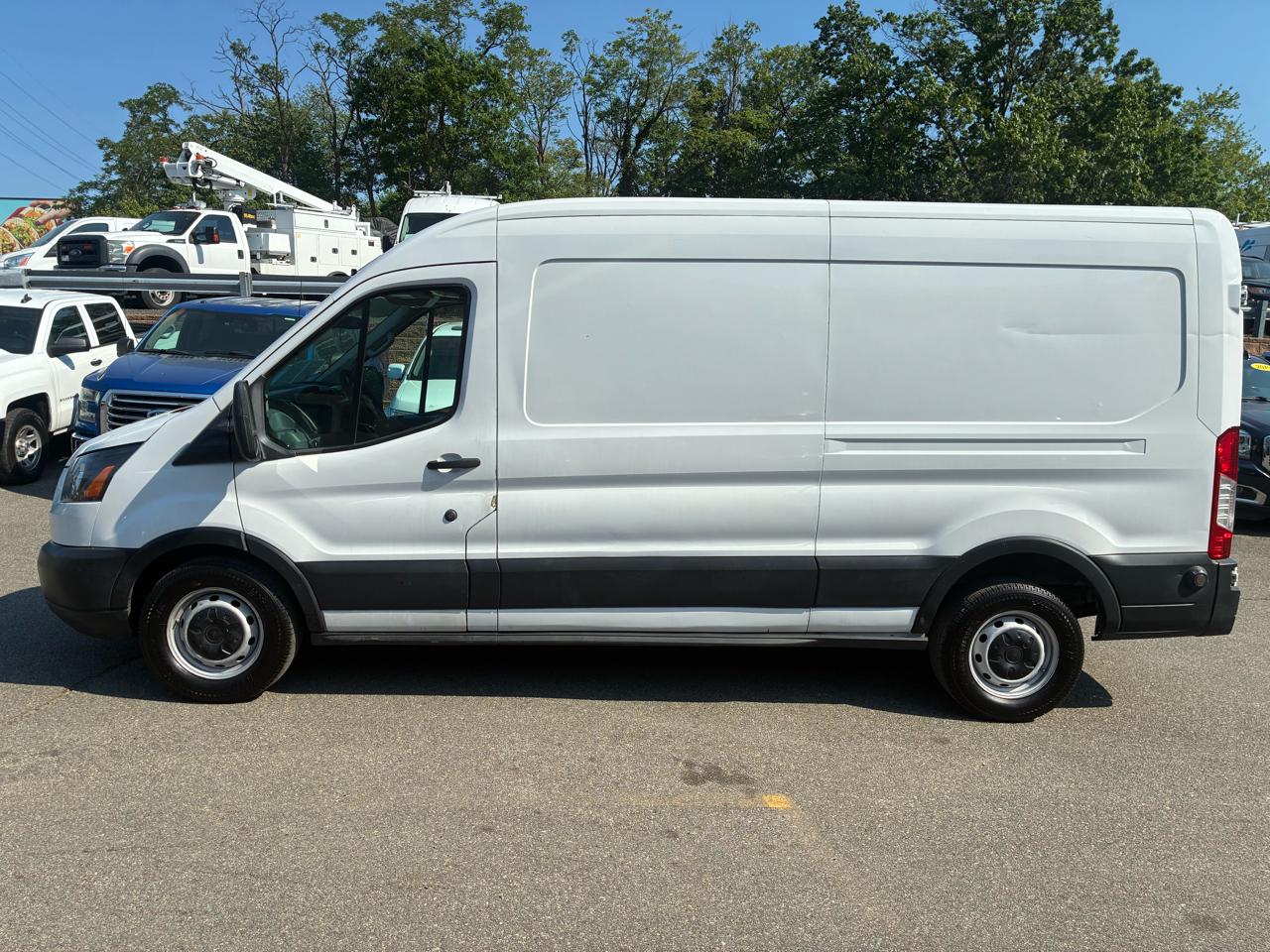 Ford Transit 250 Van Med. Roof w/Sliding Pass. 148-in. WB 2019