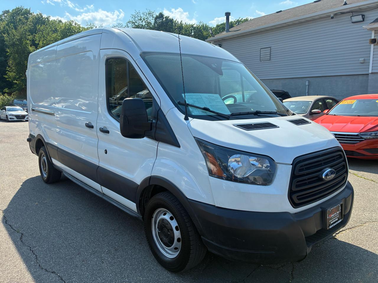 Ford Transit 250 Van Med. Roof w/Sliding Pass. 148-in. WB 2019
