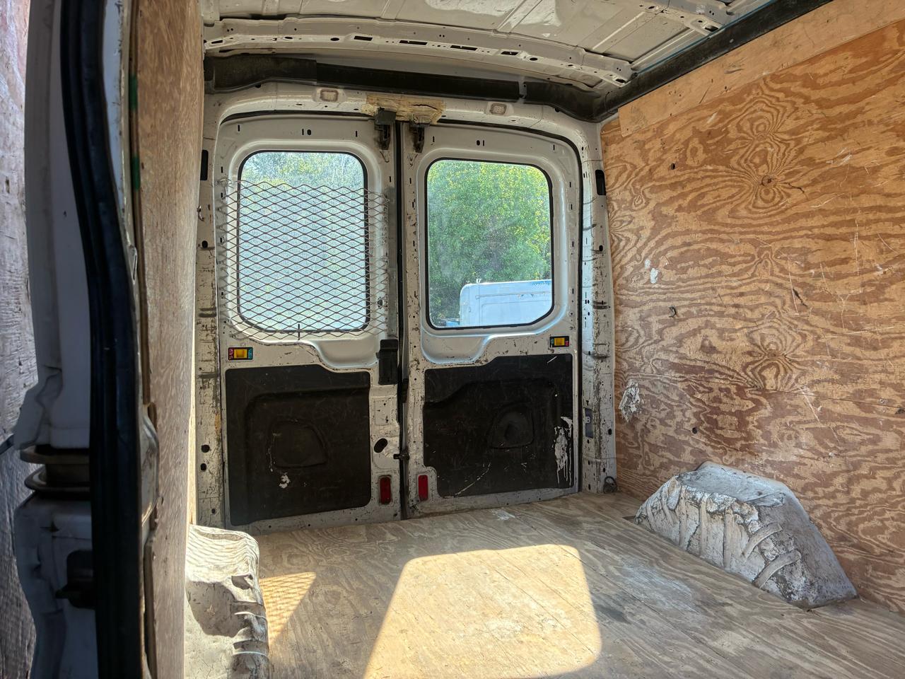 Ford Transit 250 Van Med. Roof w/Sliding Pass. 148-in. WB 2019