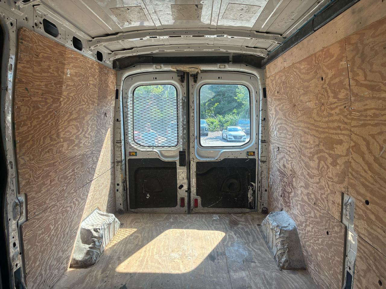Ford Transit 250 Van Med. Roof w/Sliding Pass. 148-in. WB 2019