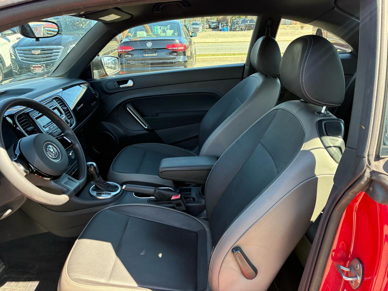 Volkswagen Beetle  2015