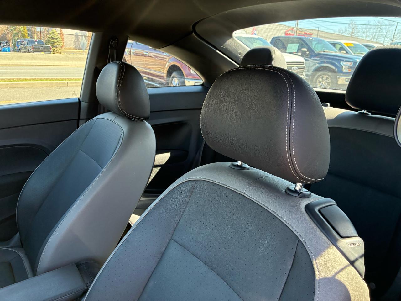 Volkswagen Beetle  2015