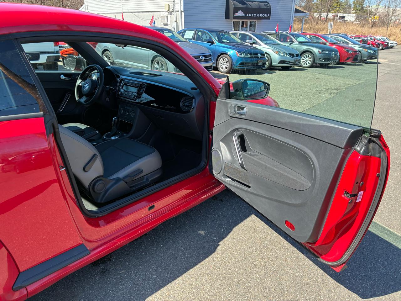 Volkswagen Beetle  2015