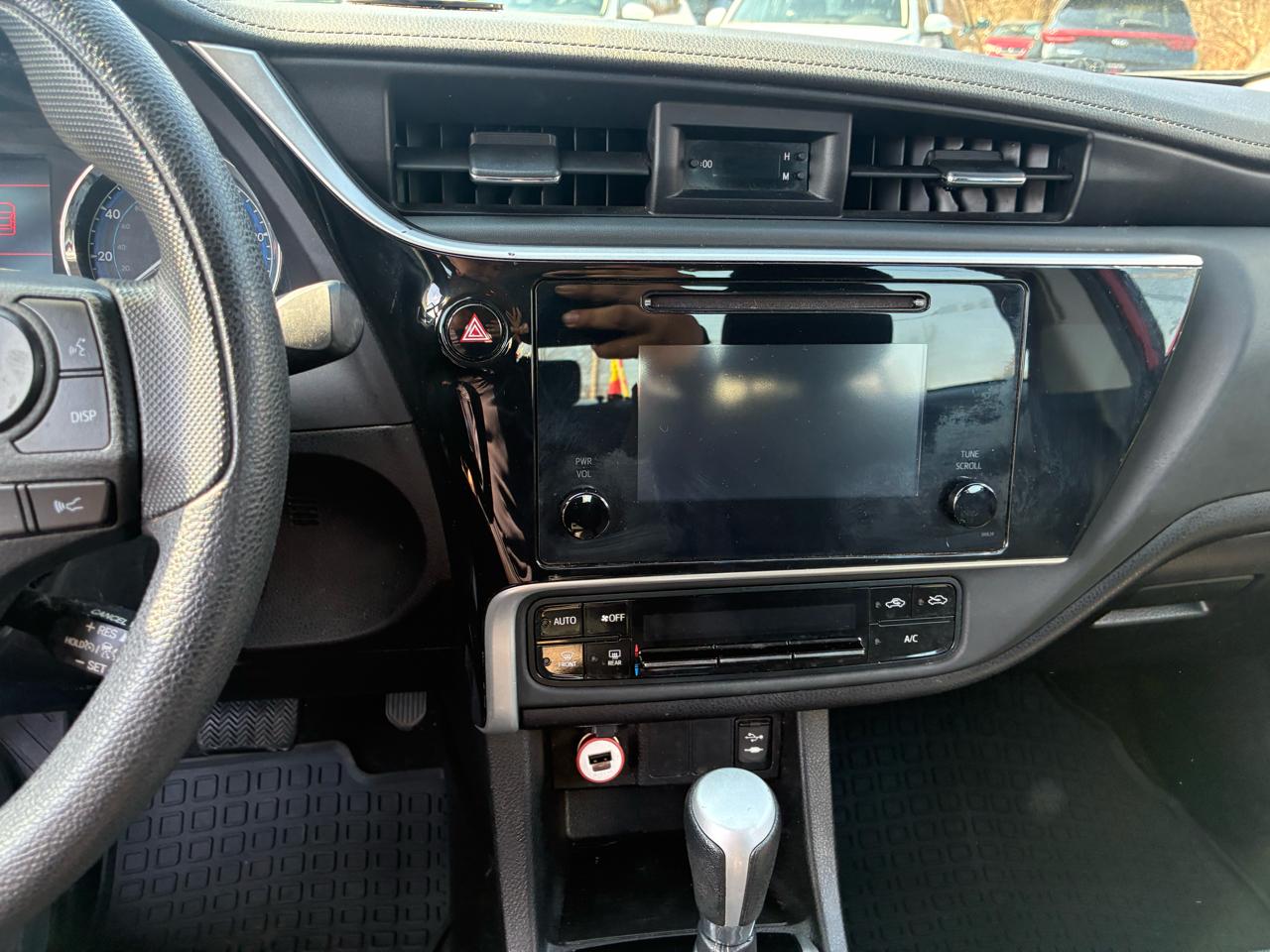 Toyota Corolla LE CVT 2018