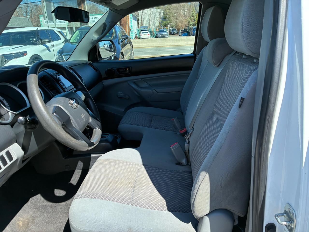 Toyota Tacoma Regular Cab 2WD 2013