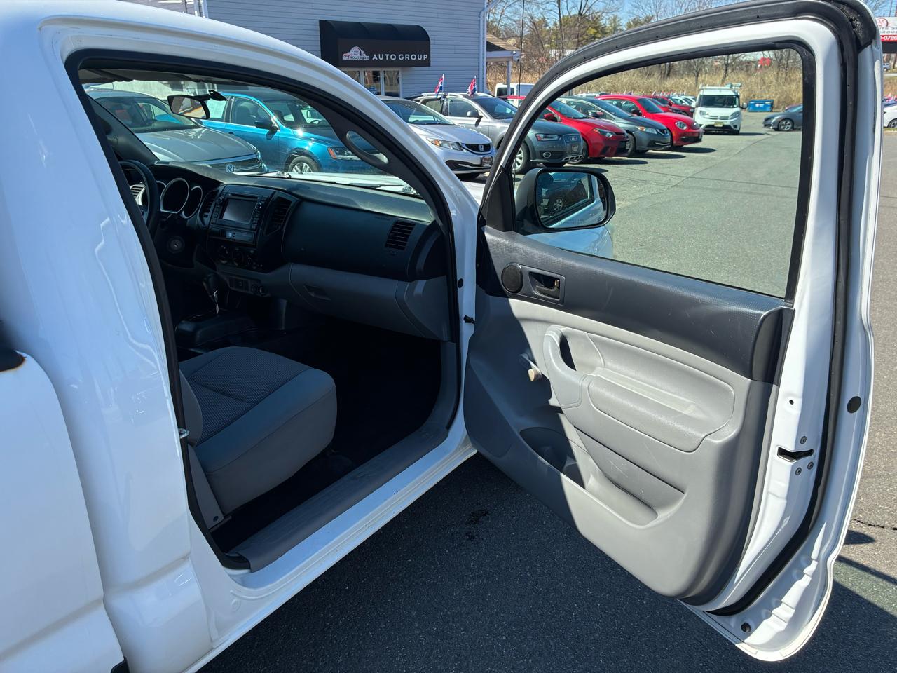 Toyota Tacoma Regular Cab 2WD 2013