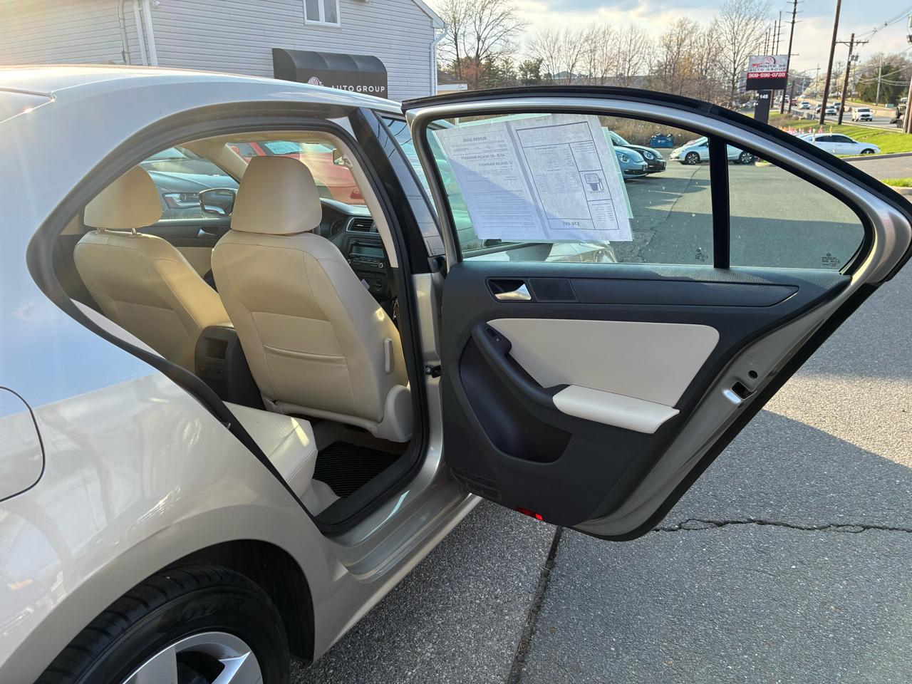 Volkswagen Jetta SE 2014