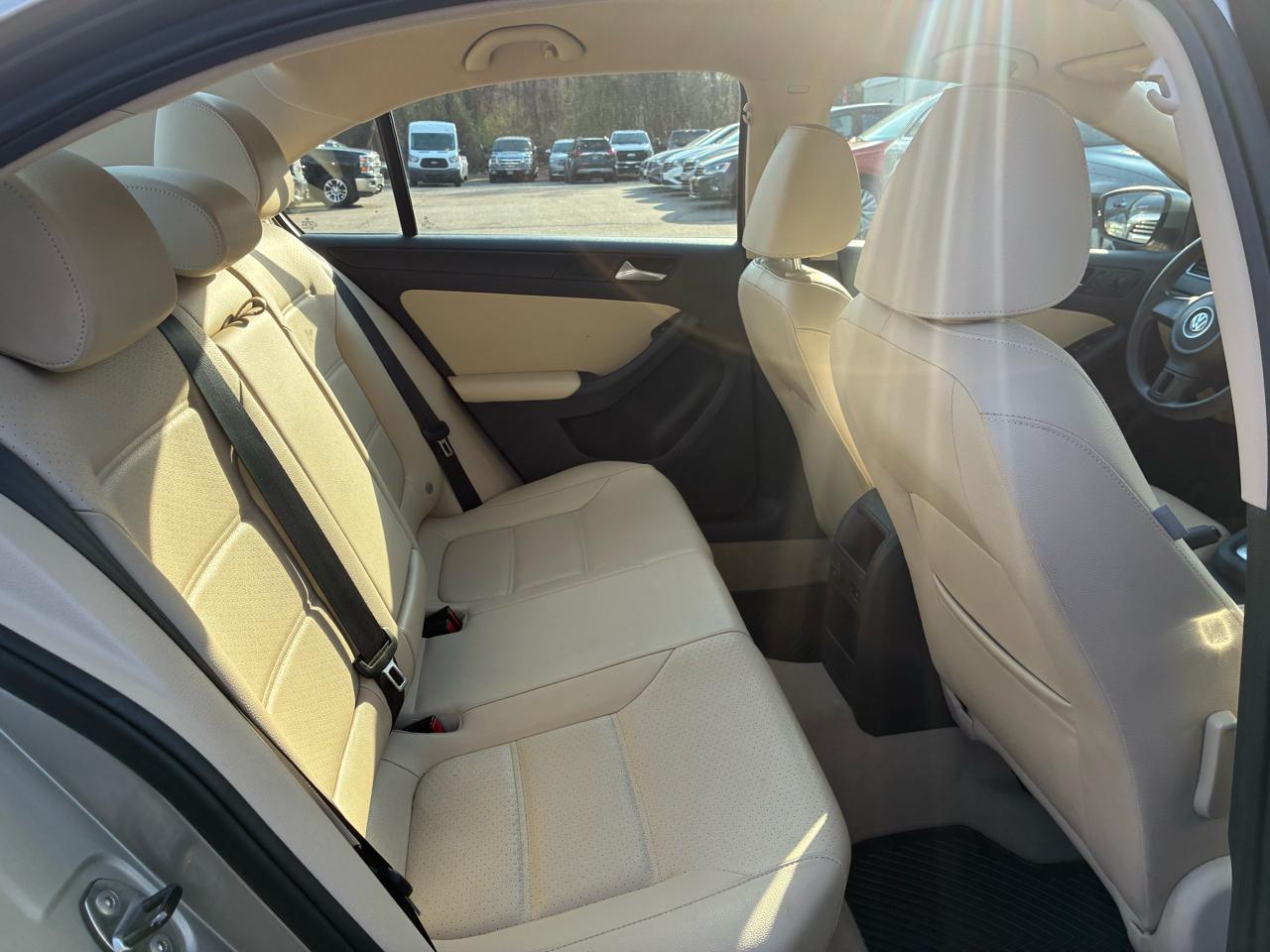 Volkswagen Jetta SE 2014