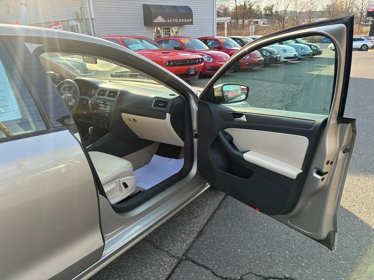Volkswagen Jetta SE 2014