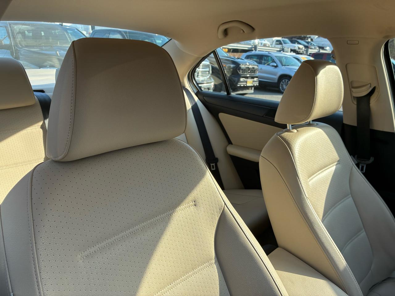 Volkswagen Jetta SE 2014