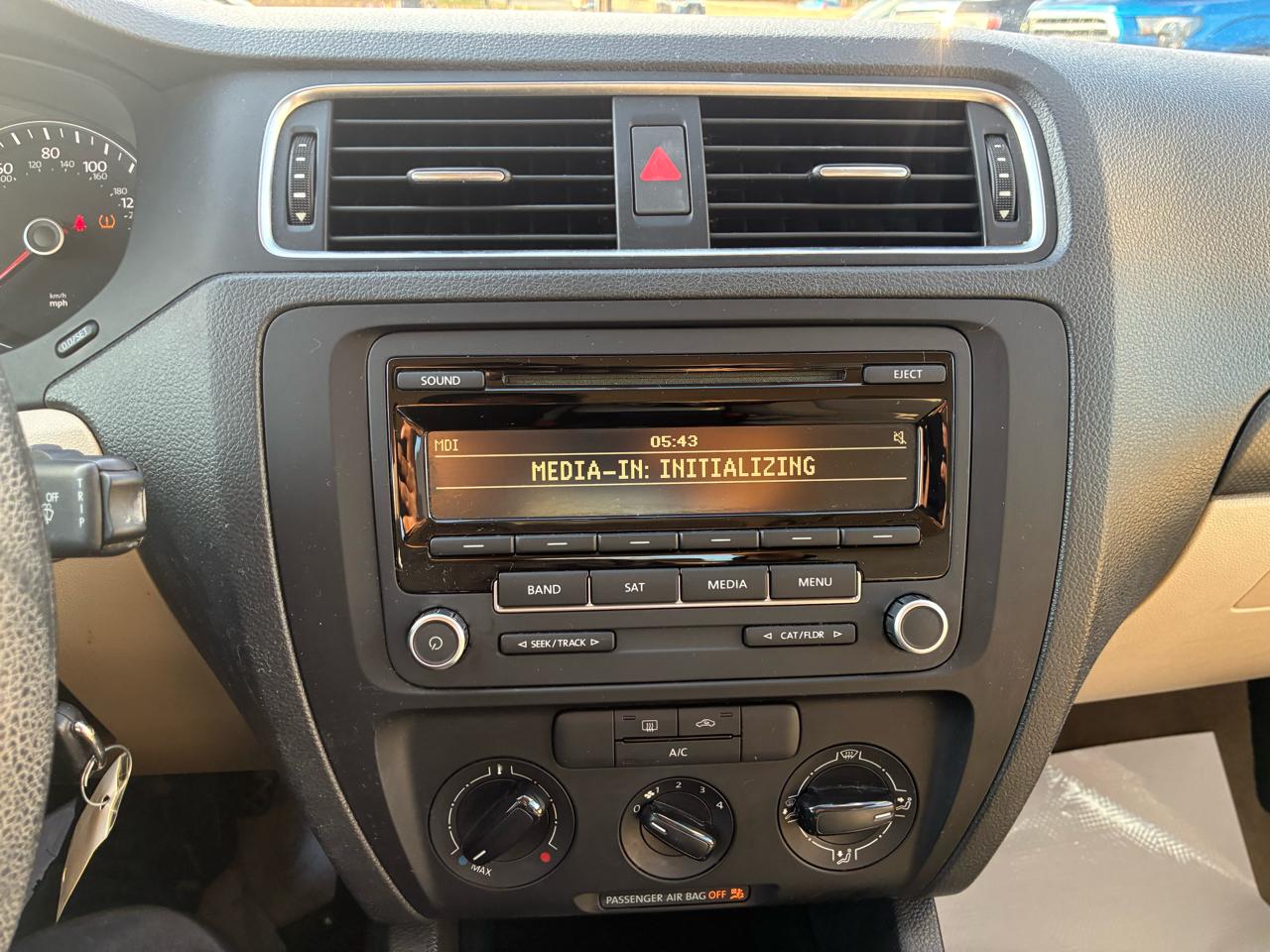 Volkswagen Jetta SE 2014