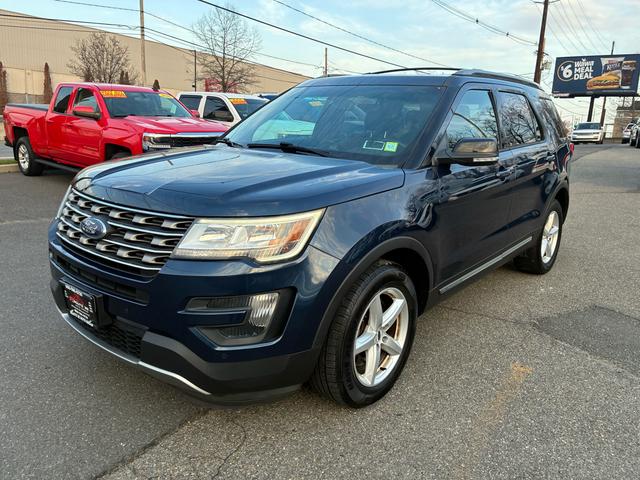 Blue 2016 Ford Explorer XLT 4WD SUV / Crossover All-Wheel Drive Automatic