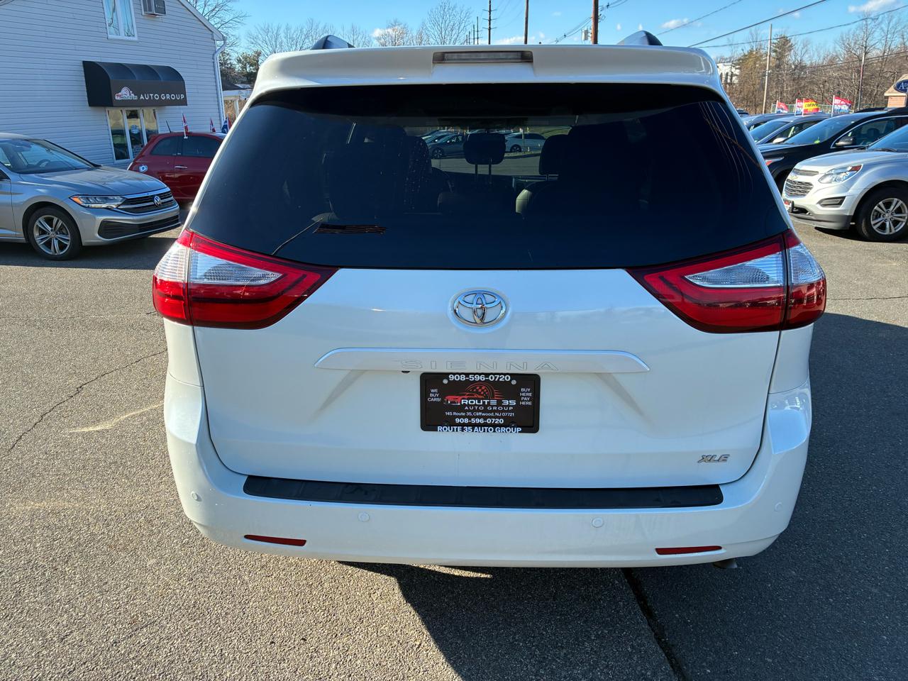 Toyota Sienna Limited Premium 7-Passenger 2017