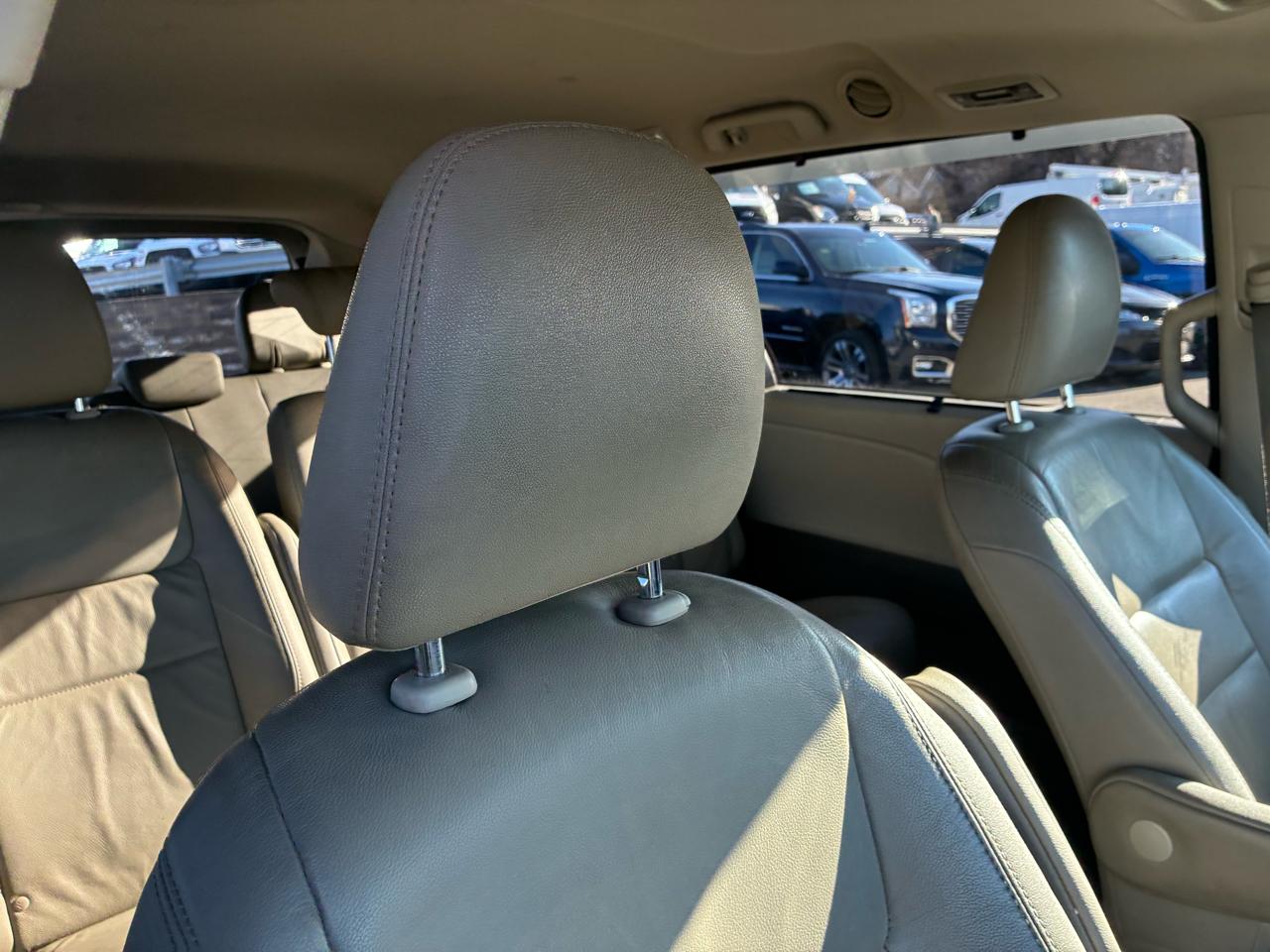 Toyota Sienna Limited Premium 7-Passenger 2017