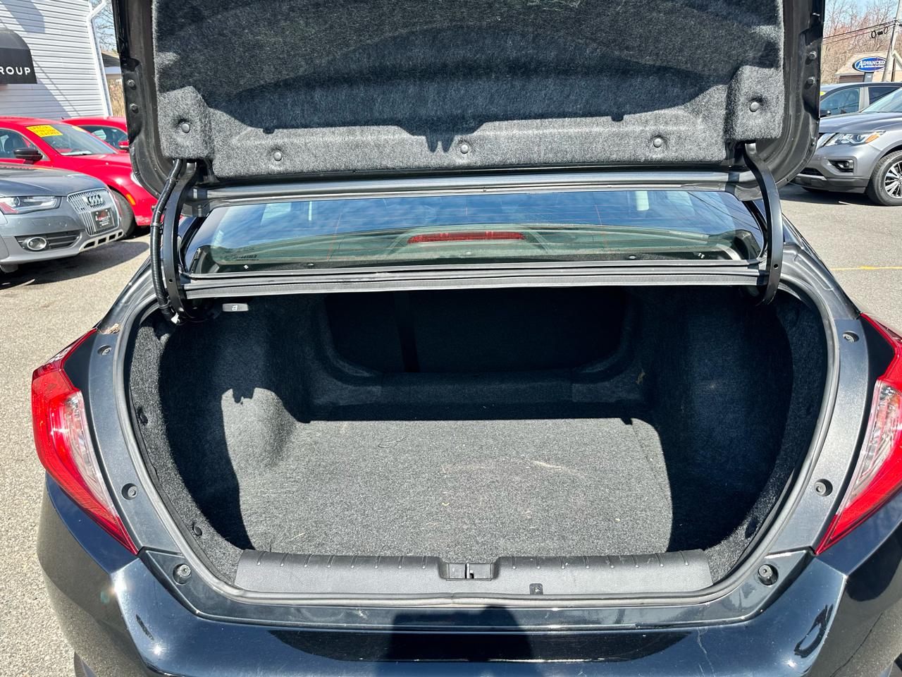 Honda Civic LX Sedan CVT 2018