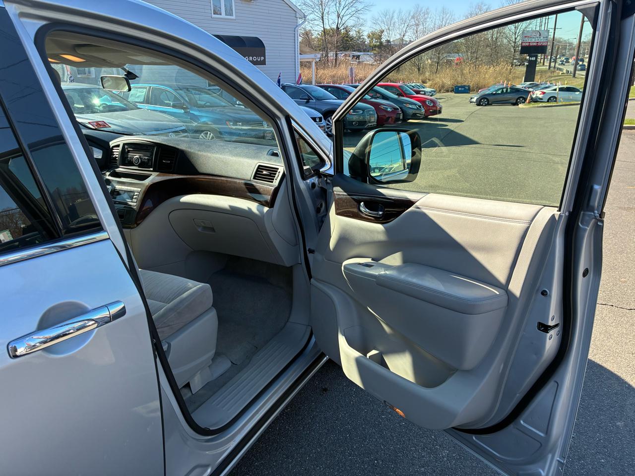 Nissan Quest 3.5 S 2012