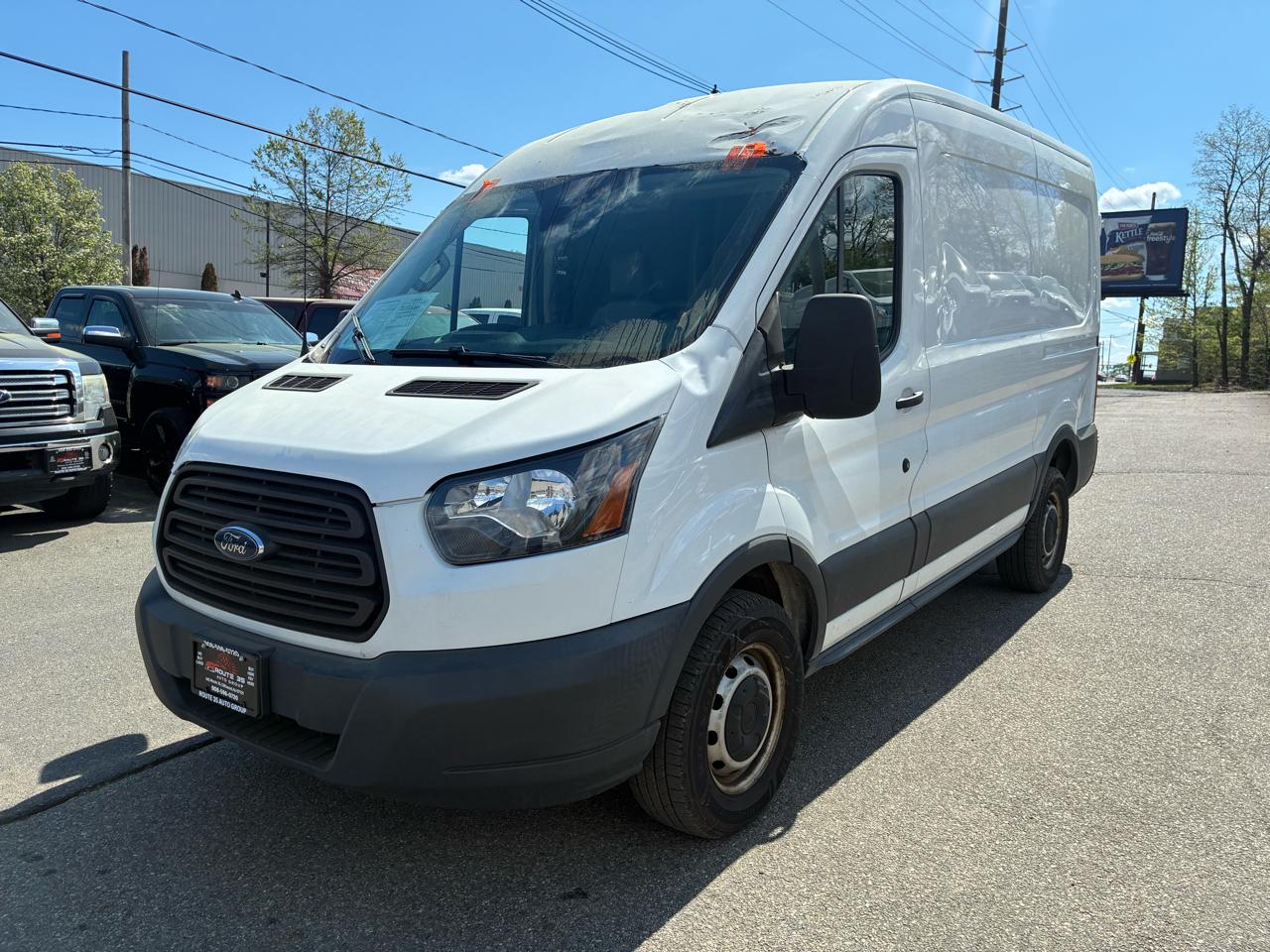 Ford Transit 250 Van Med. Roof w/Sliding Pass. 130-in. WB 2018