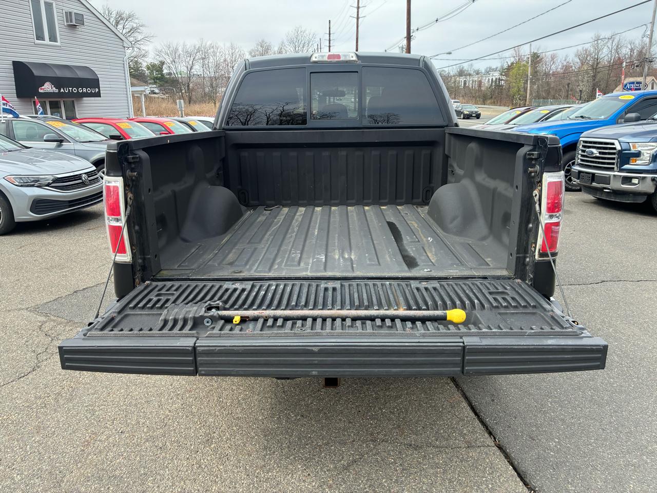 View vehicle photo 5