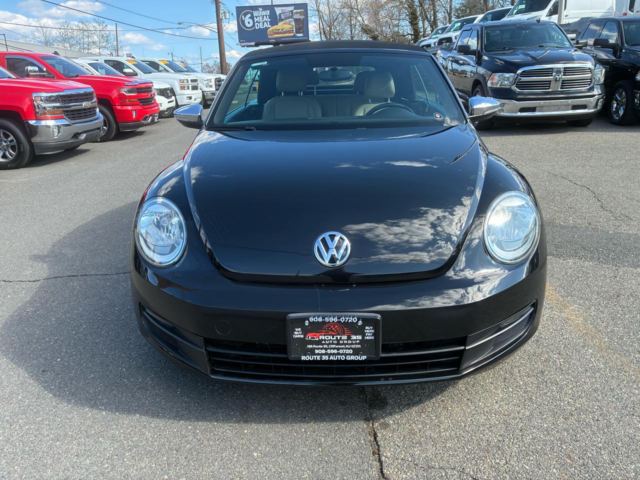 Volkswagen Beetle 2.5L Convertible 2013