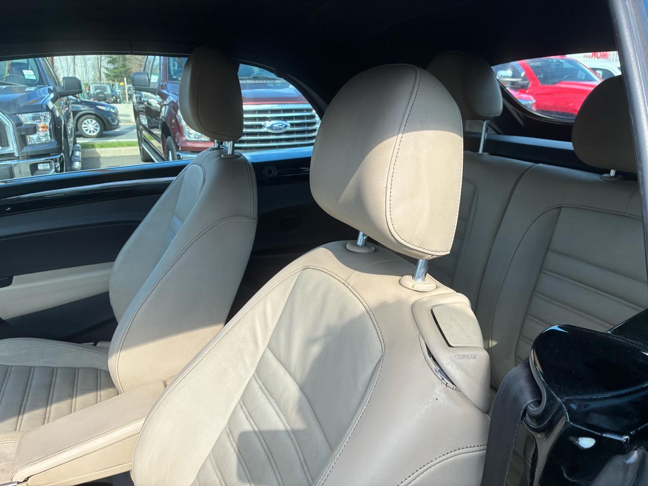 Volkswagen Beetle 2.5L Convertible 2013
