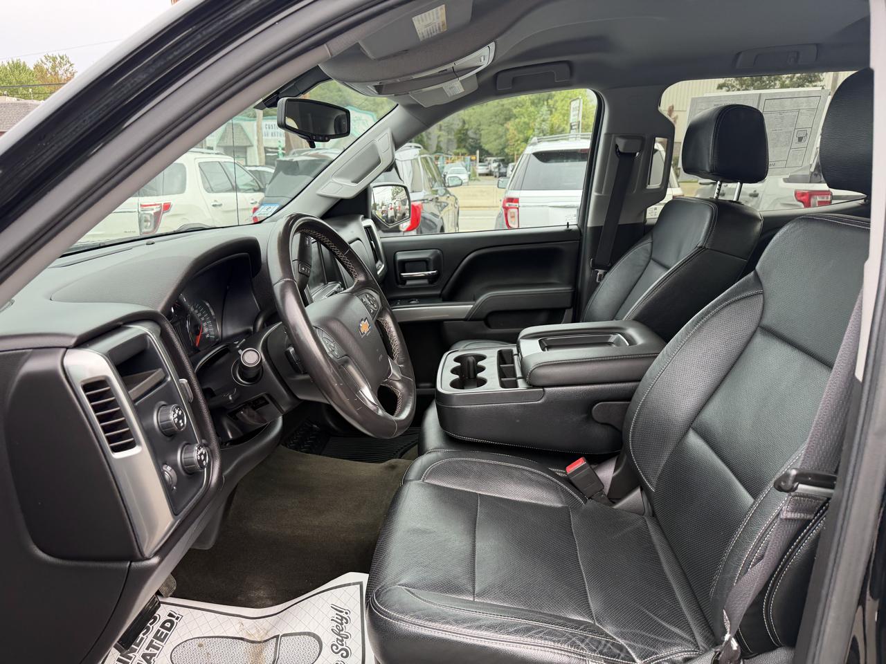 Chevrolet Silverado 1500 LT Crew Cab Long Box 4WD 2015