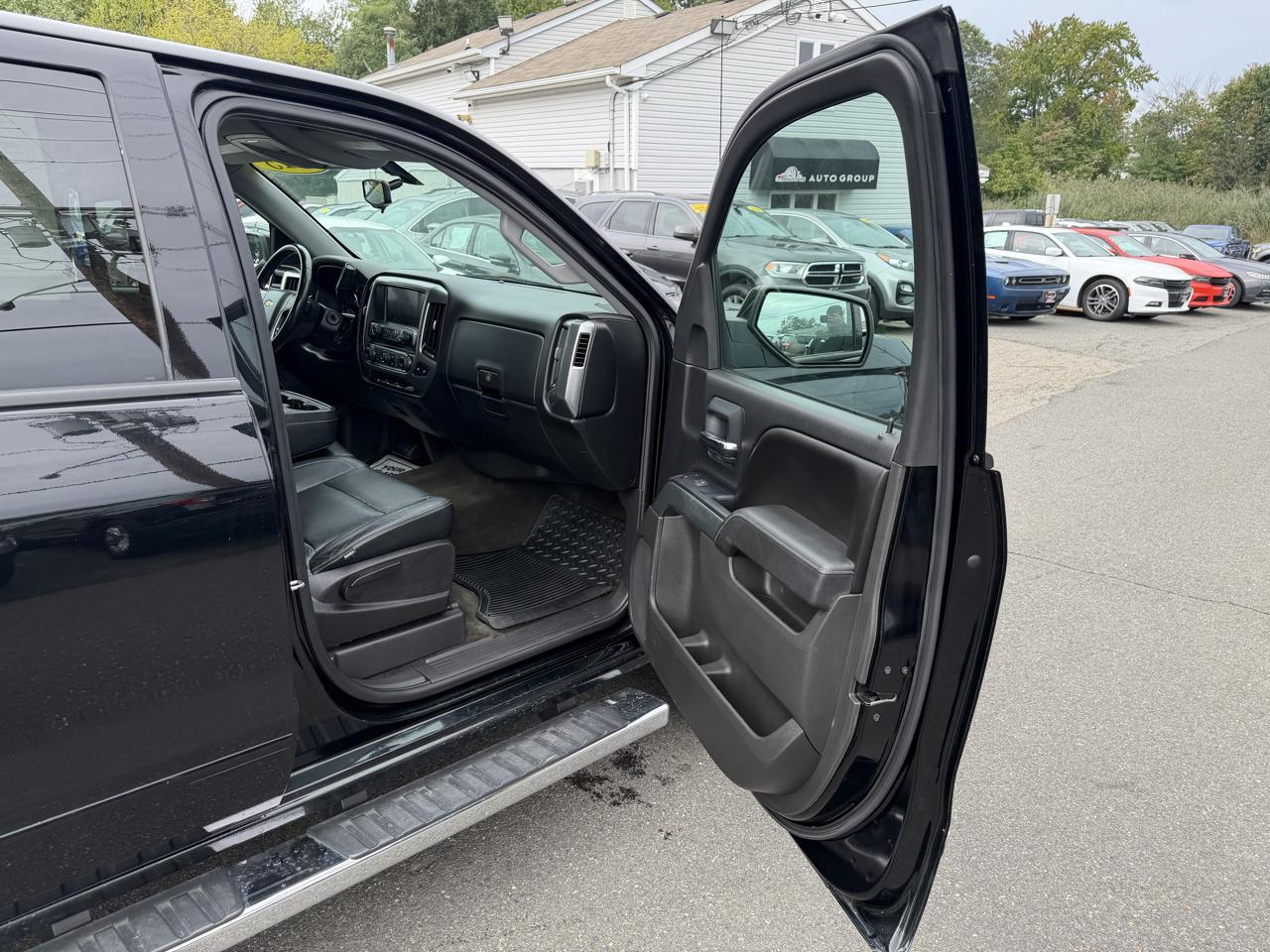 Chevrolet Silverado 1500 LT Crew Cab Long Box 4WD 2015