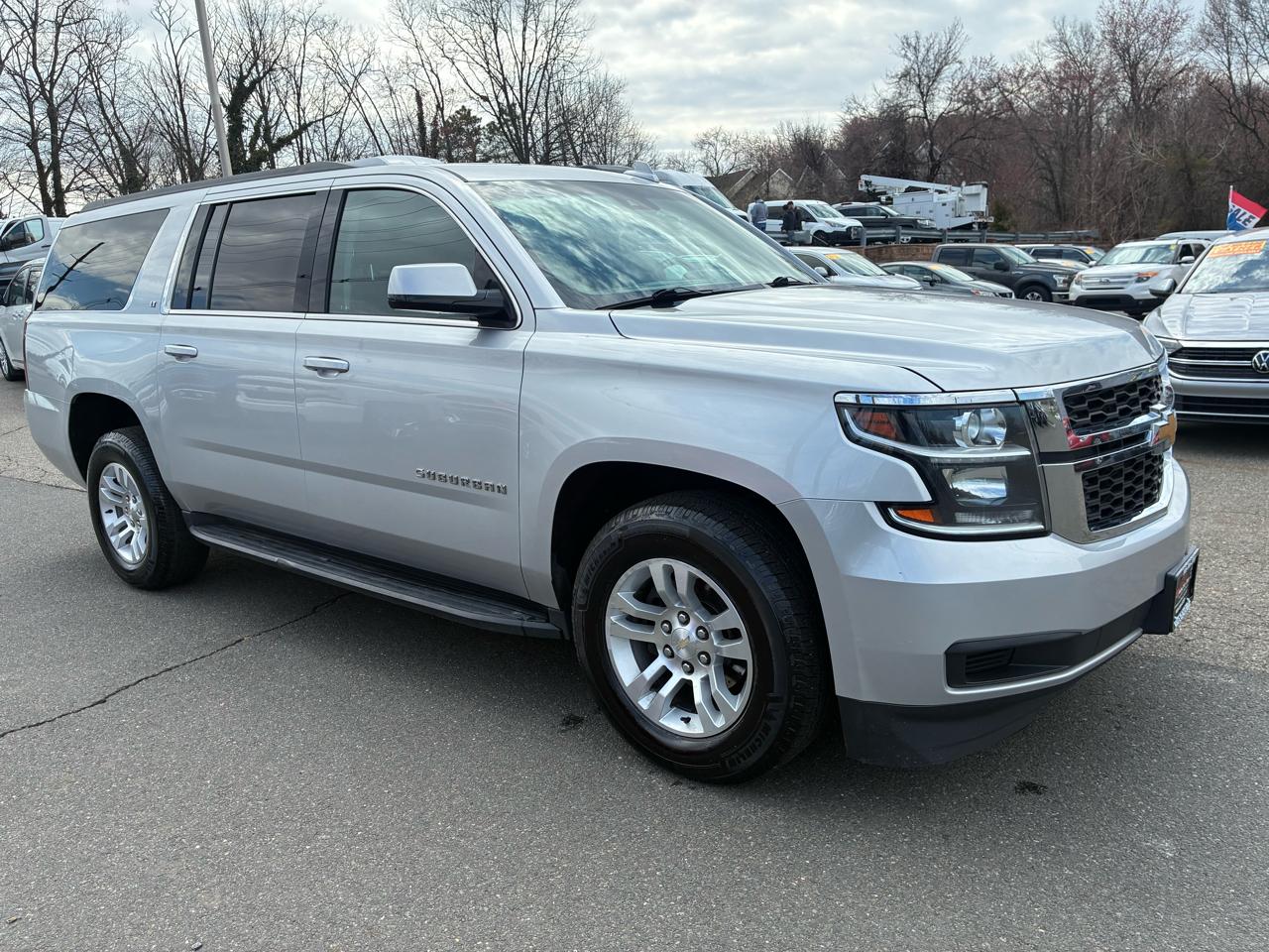 Chevrolet Suburban LT 4WD 2017