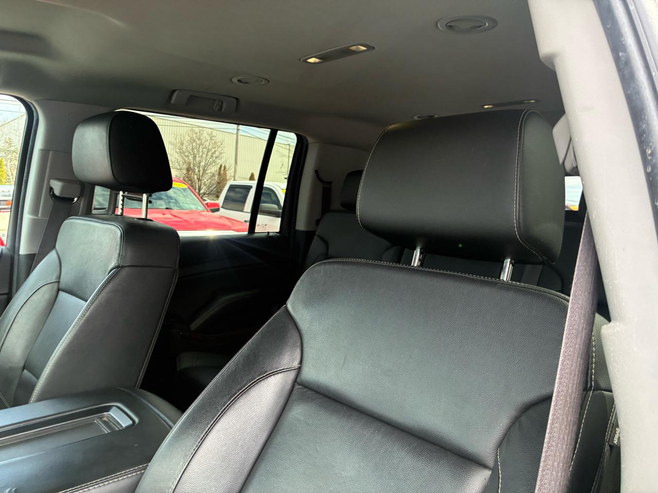 Chevrolet Suburban LT 4WD 2017