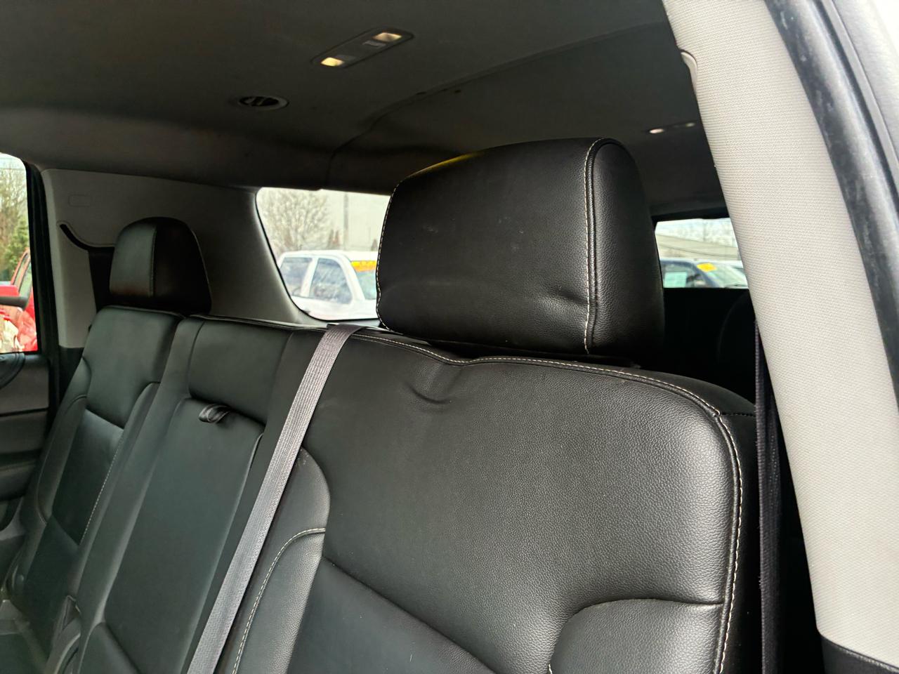 Chevrolet Suburban LT 4WD 2017