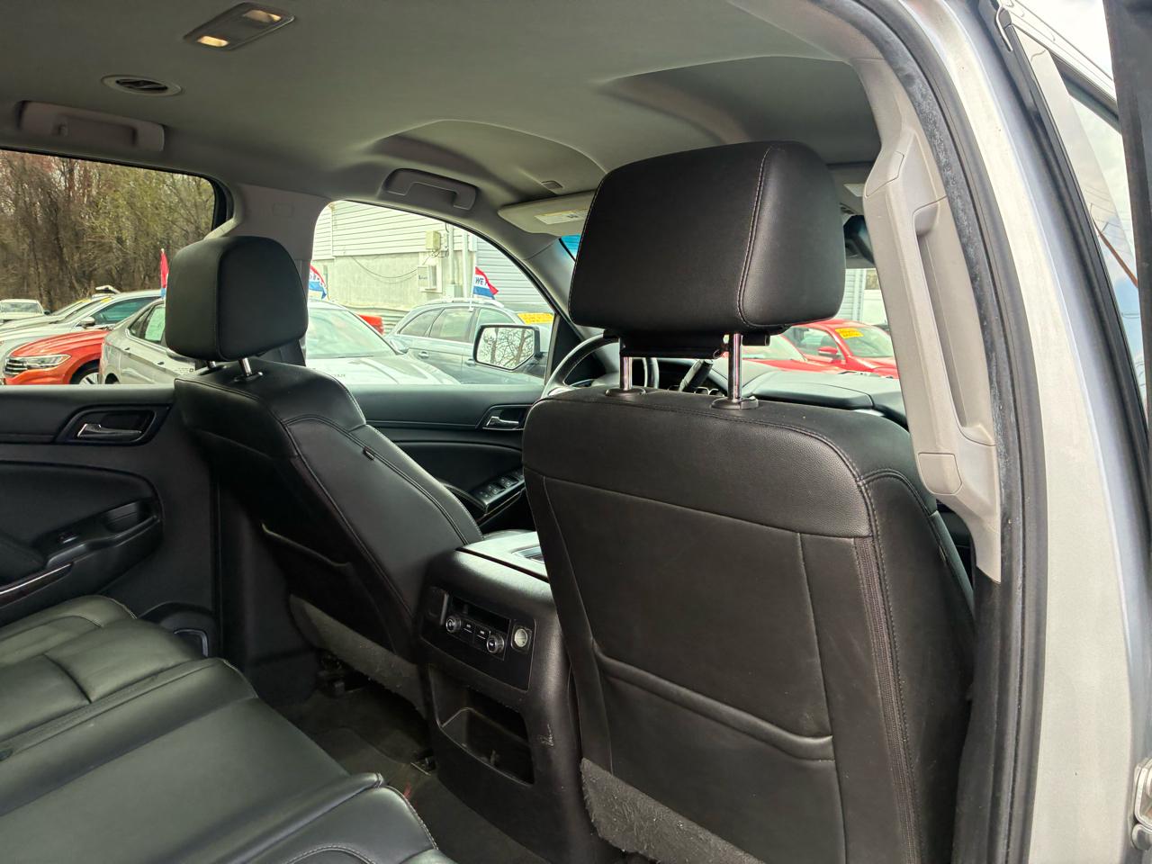 Chevrolet Suburban LT 4WD 2017