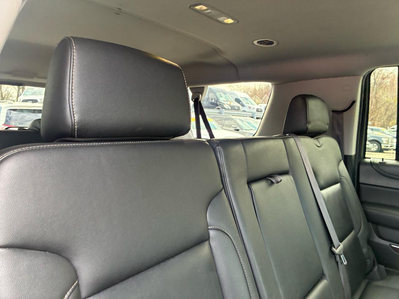 Chevrolet Suburban LT 4WD 2017