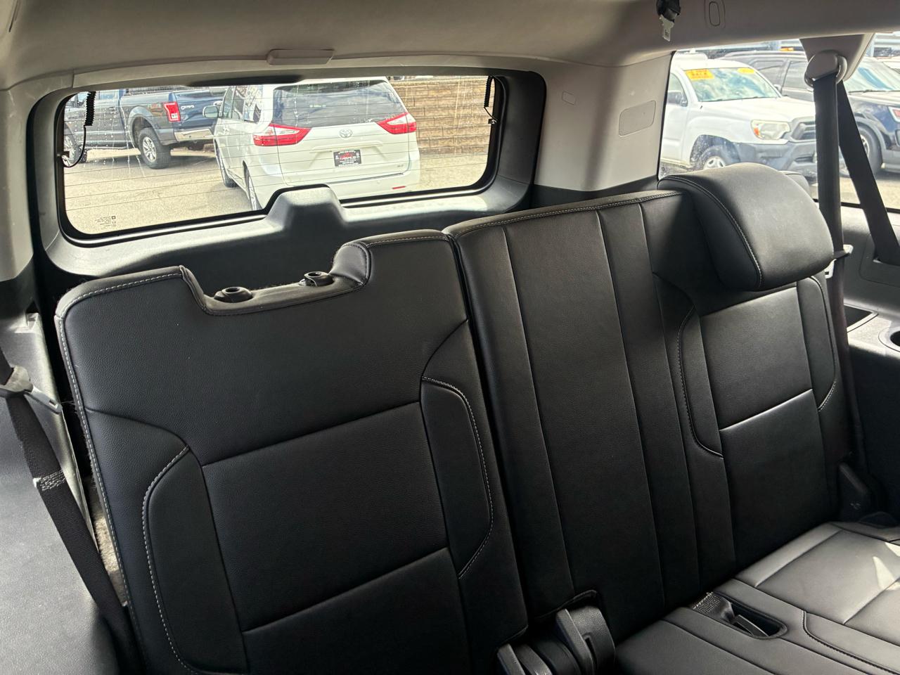 Chevrolet Suburban LT 4WD 2017