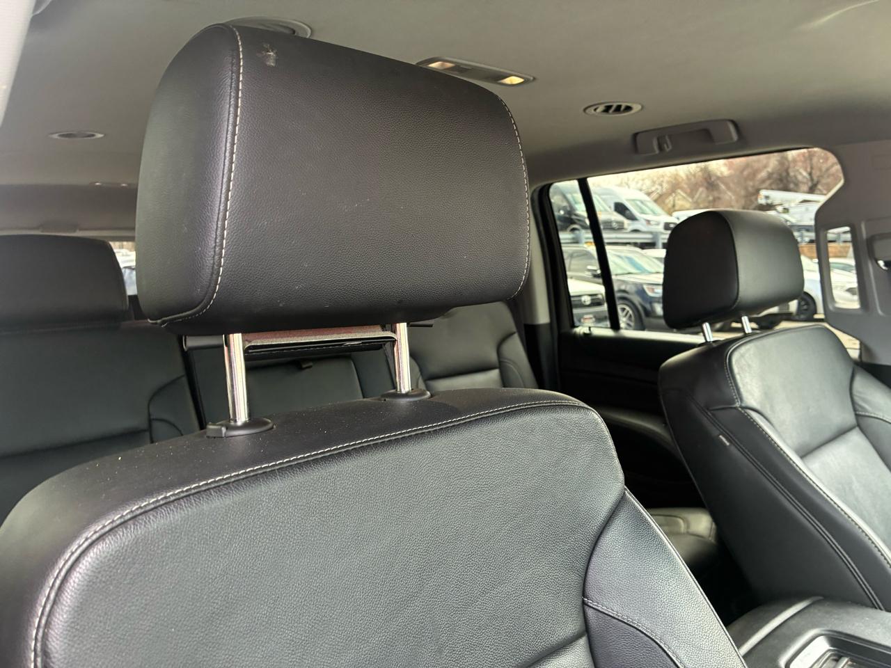 Chevrolet Suburban LT 4WD 2017