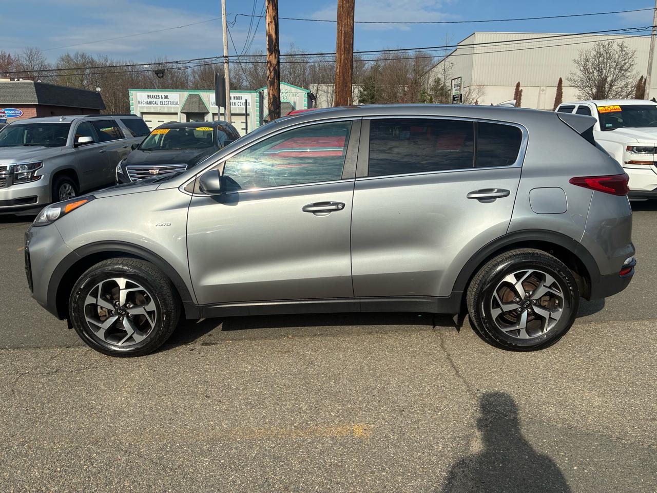 View vehicle photo 2