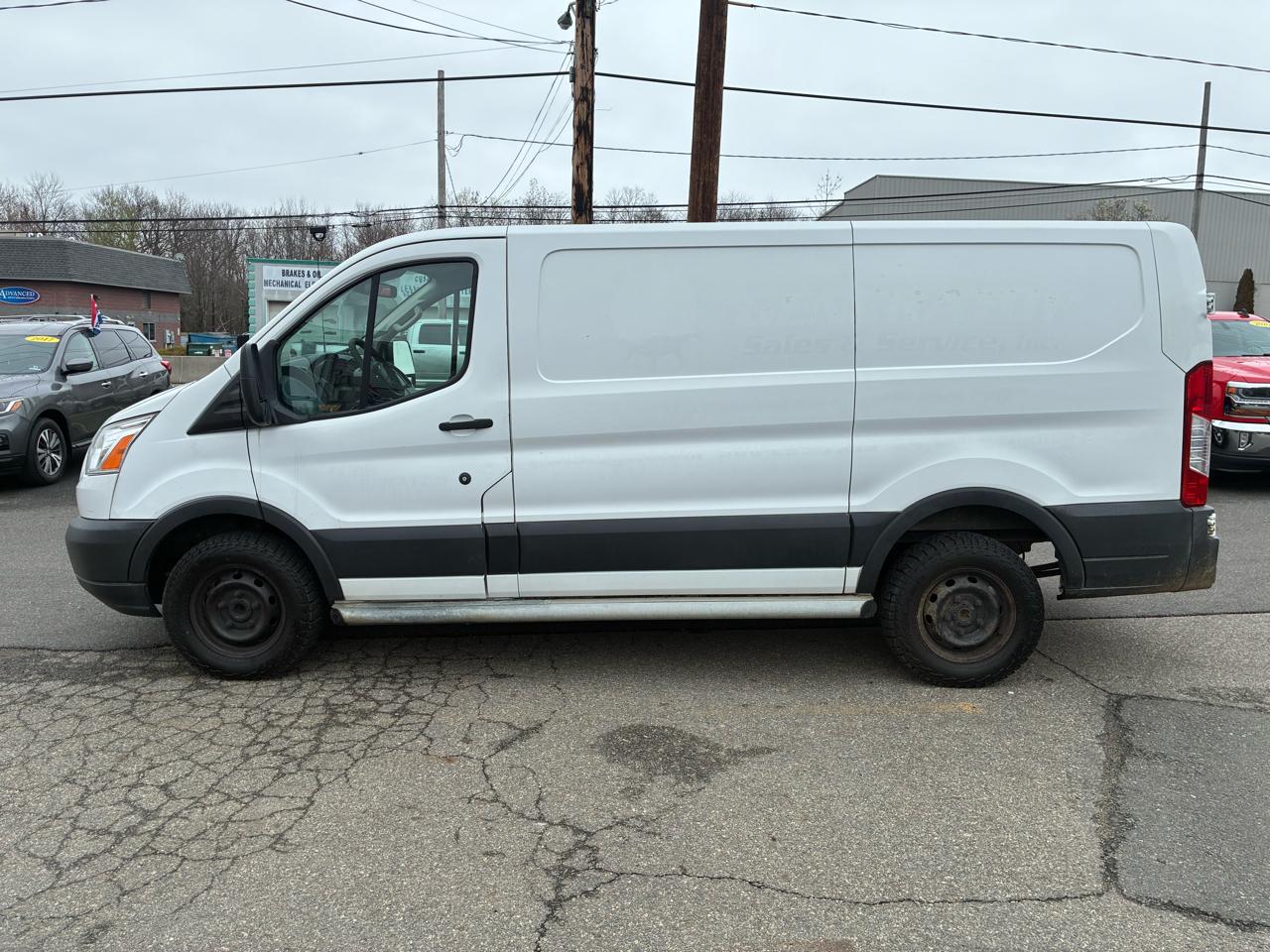 Ford Transit 250 Van Low Roof 60/40 Pass.130-in. WB 2016